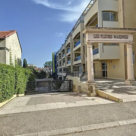 Studio Proche Mer - Climatise - Place De Parking Appartement